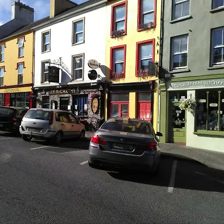 12a Main Street Bunk Beedroom 2 * Kenmare